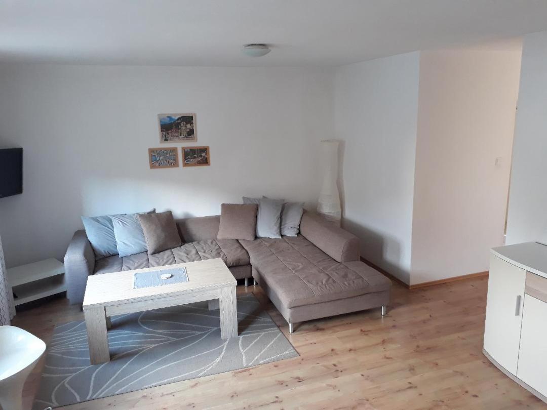 Ubytovanie City Apartman Trencianske Teplice Exterior photo